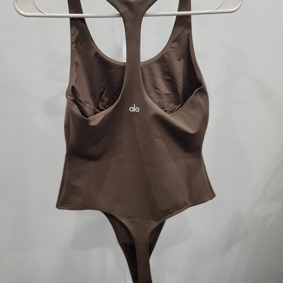 ALO YOGA Sleek Back Body Suit Expresso Size Medium New Never Worn - Picture 2 of 3
